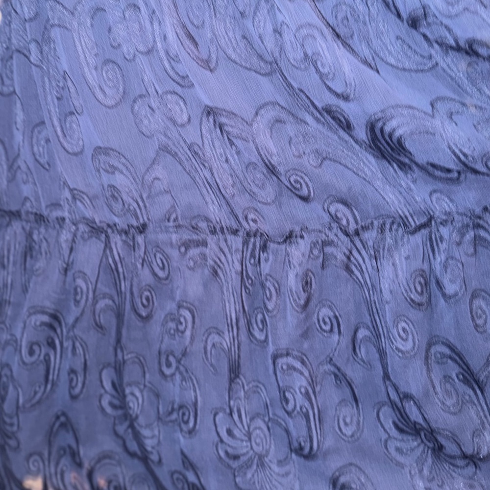 Lilly Pulitzer Hadley Smocked Dress- maxi, navy,
lined, and flattering! LN XL 💙 - Picture 14 of 15